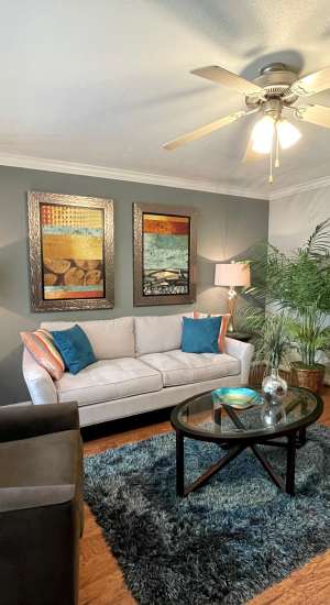 Modern Apartments at The Abbey at Briar Forest in Houston, Texas