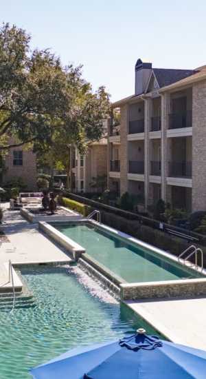 View amenities at Town Center Crossing in Kingwood, Texas