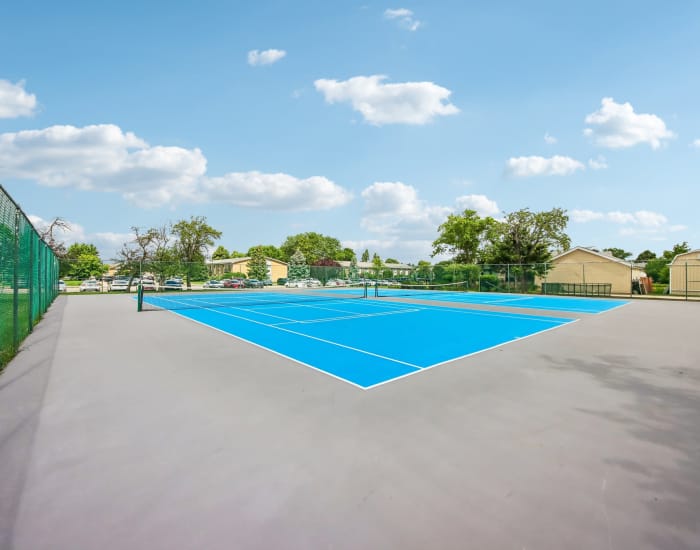 On-site laundry facility at Park Ridge Commons in Des Plaines, Illinois