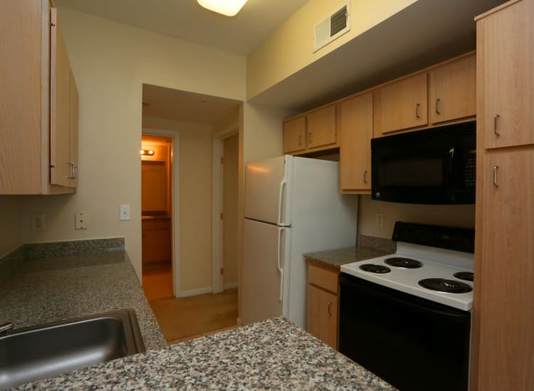 Katy, TX Apartments in Cinco Ranch Cornerstone Ranch Apartments