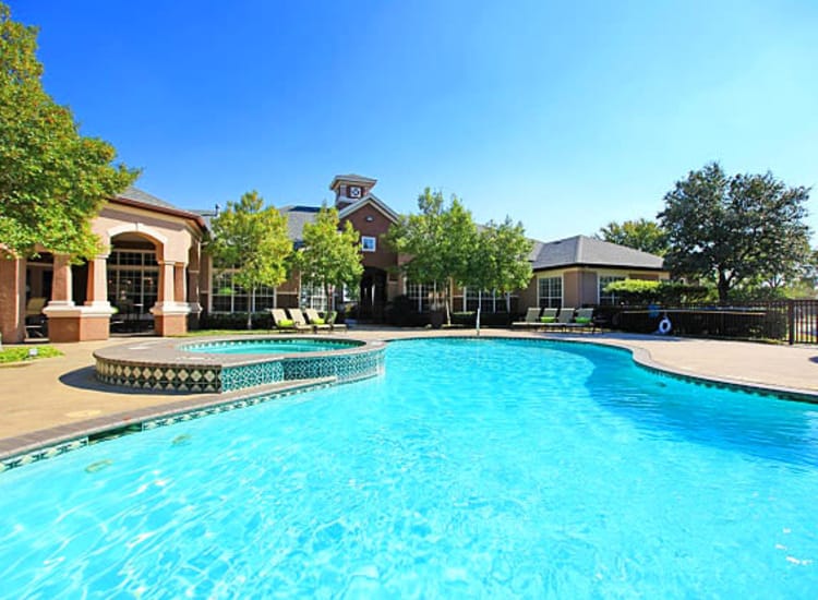 Sparkling swimming pool at The View at Lakeside in Lewisville, Texas