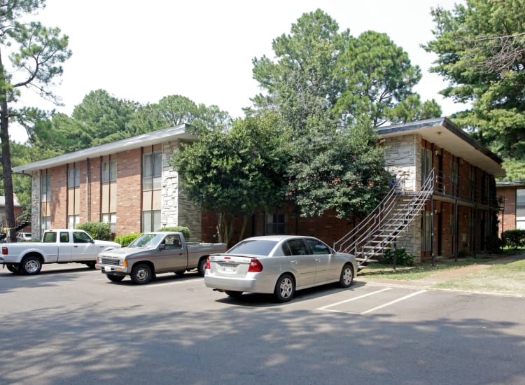Primary photo of housing at Mendenwood in Memphis, Tennessee