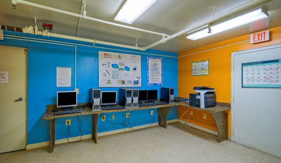 Central Gardens I offers a beautiful computer lab in Capitol Heights, Maryland