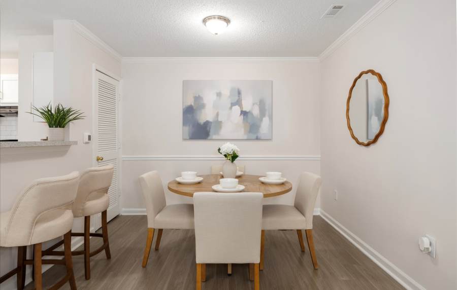 Dining room space at The Grove at Greenleaf in Conyers, Georgia