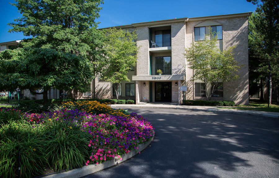 Farmington, MI Apartments Farmington Oaks Apartments