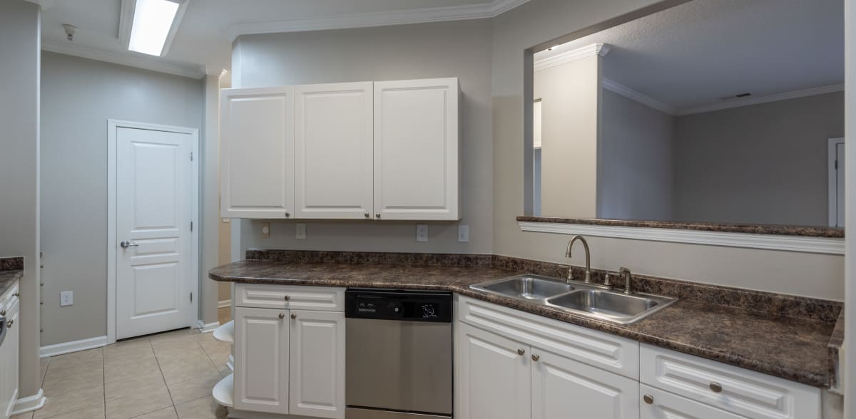 Upgraded kitchens with stainless steel appliances at Meridian Parkside, Newport News, Virginia