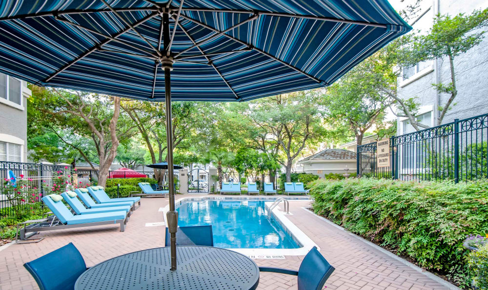 Photos of Meridian Apartments in San Antonio, TX