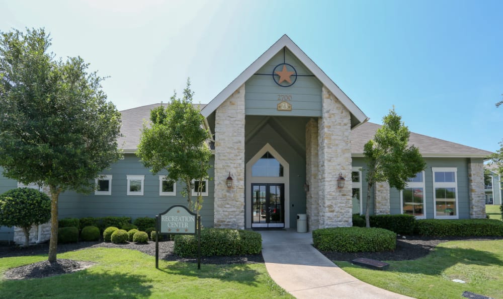 Amenities at Stone Creek Apartments Apartments with Walk In Closets