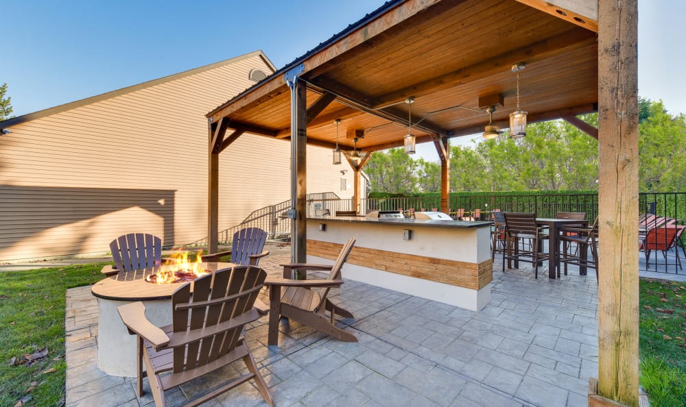 Fire-Pit Lounge and BBQ Area