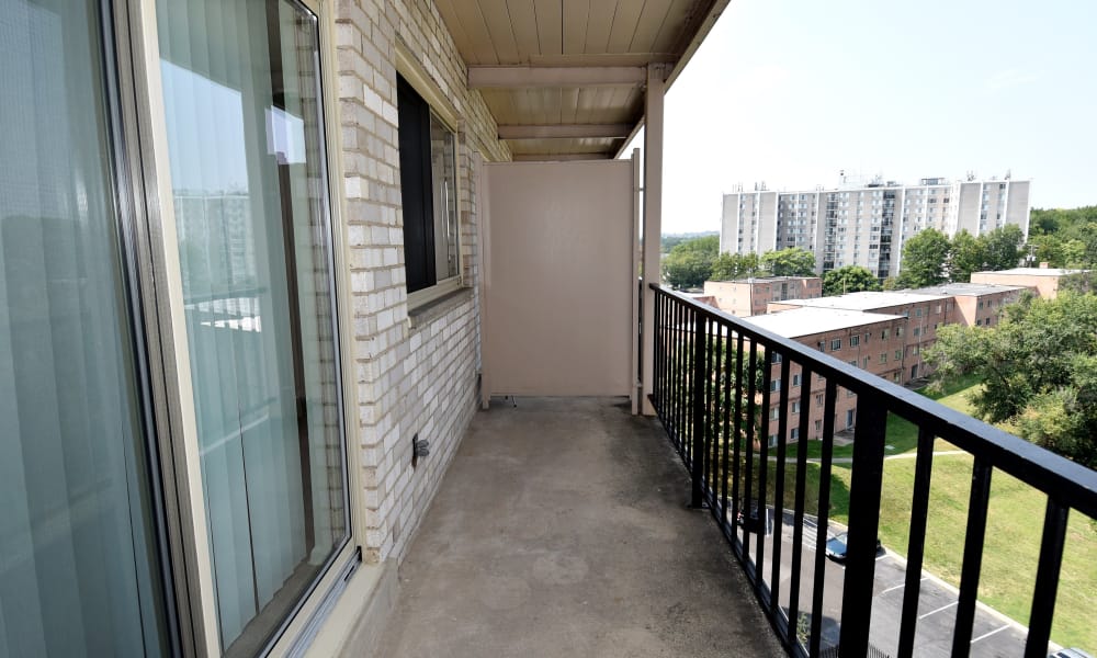 Apartments in Hyattsville, MD | Kings Park Plaza Apartment Homes