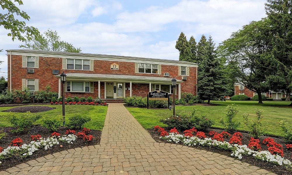 Eatontown, NJ Apartments for Rent | Eatoncrest Apartment Homes