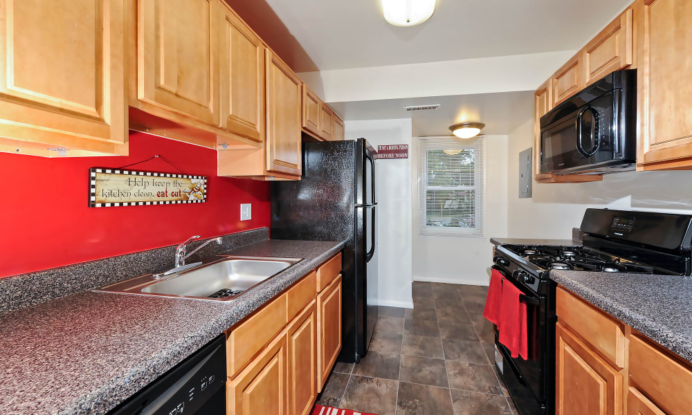 Windsor Mill, MD Apartments & Townhomes for Rent Cedar Gardens and Towers