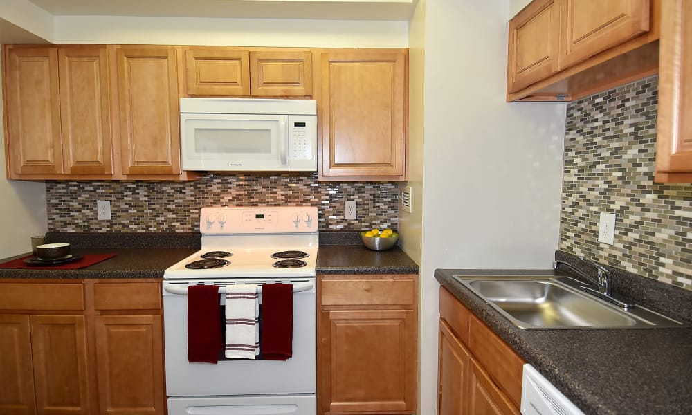 Apartments In Beltsville Md Lighthouse At Twin Lakes Apartments