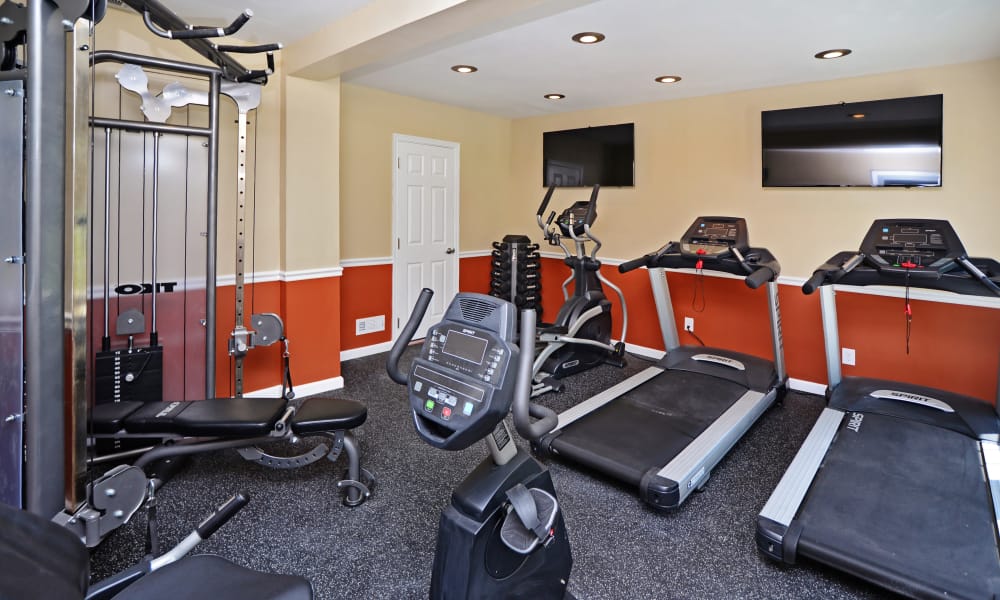 Photos of Arbors at Edenbridge Apartments & Townhomes in Parkville, MD