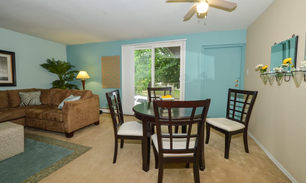 Apartments &amp; Townhomes in NE Philadelphia, PA Sherwood