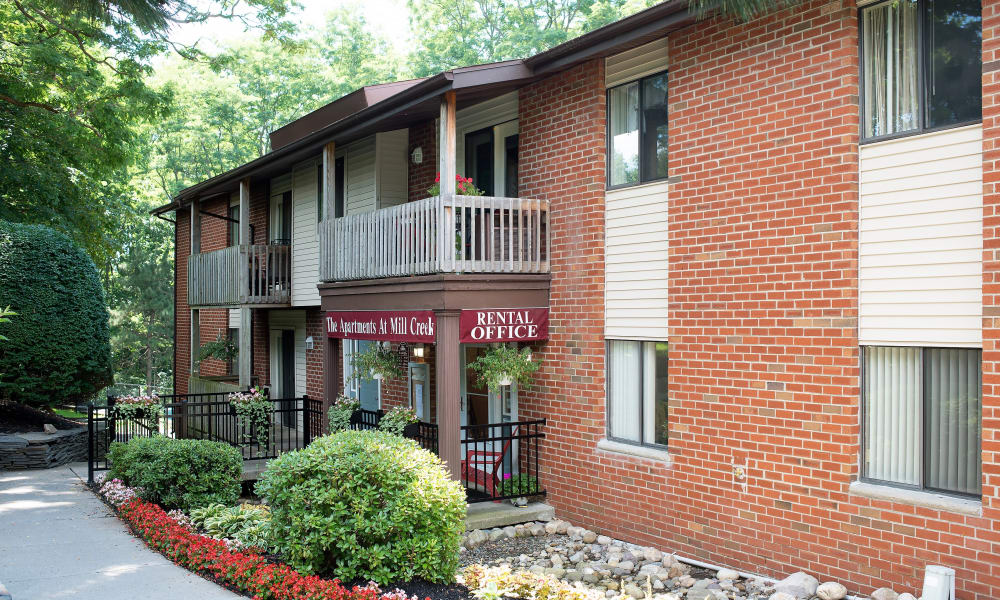 Photos of Mill Creek Apartments in East Greenbush, New York