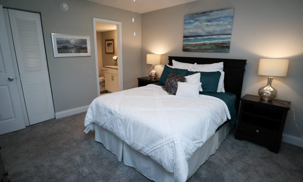 Seminole, FL Apartments in Pinellas County Ridgeview