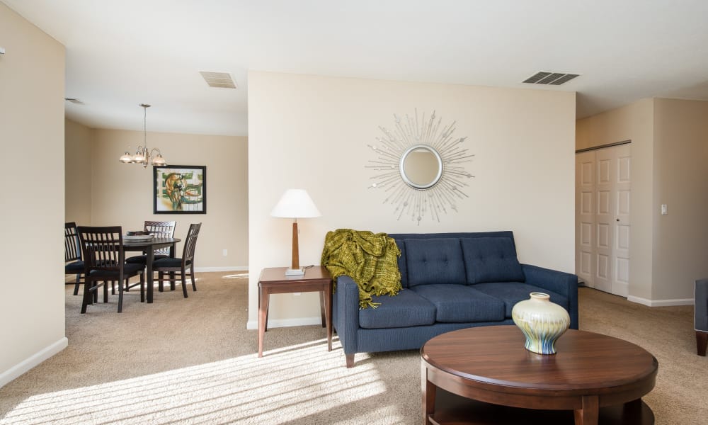Apartments In Central Omaha Ne Regency Lakeside