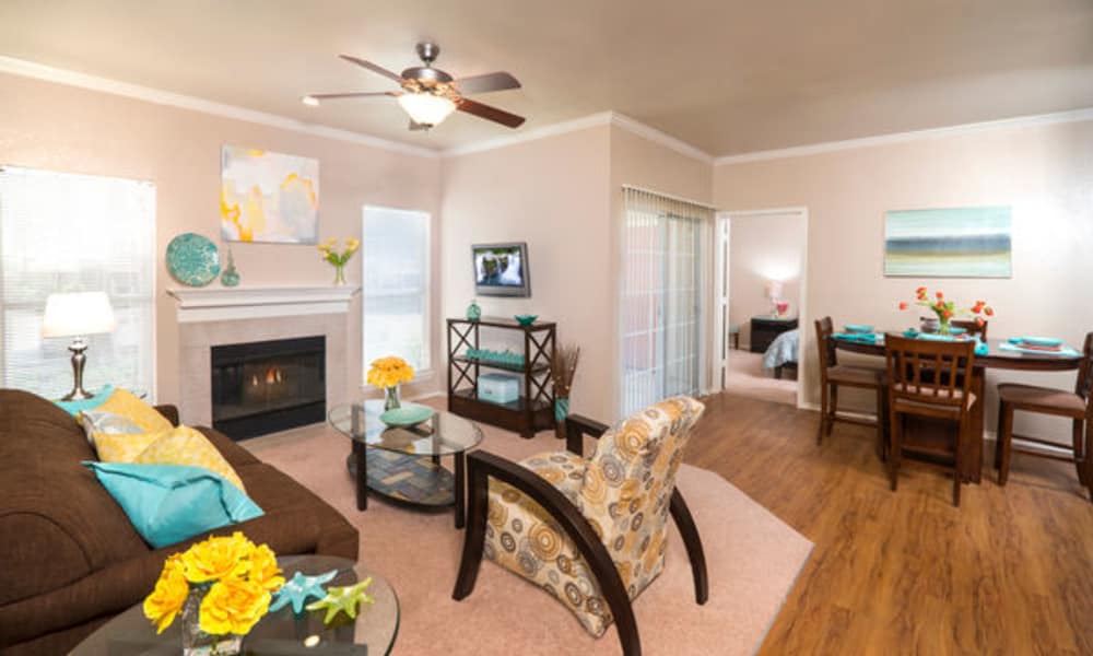 Dining and living room at Rancho Palisades in Dallas, TX