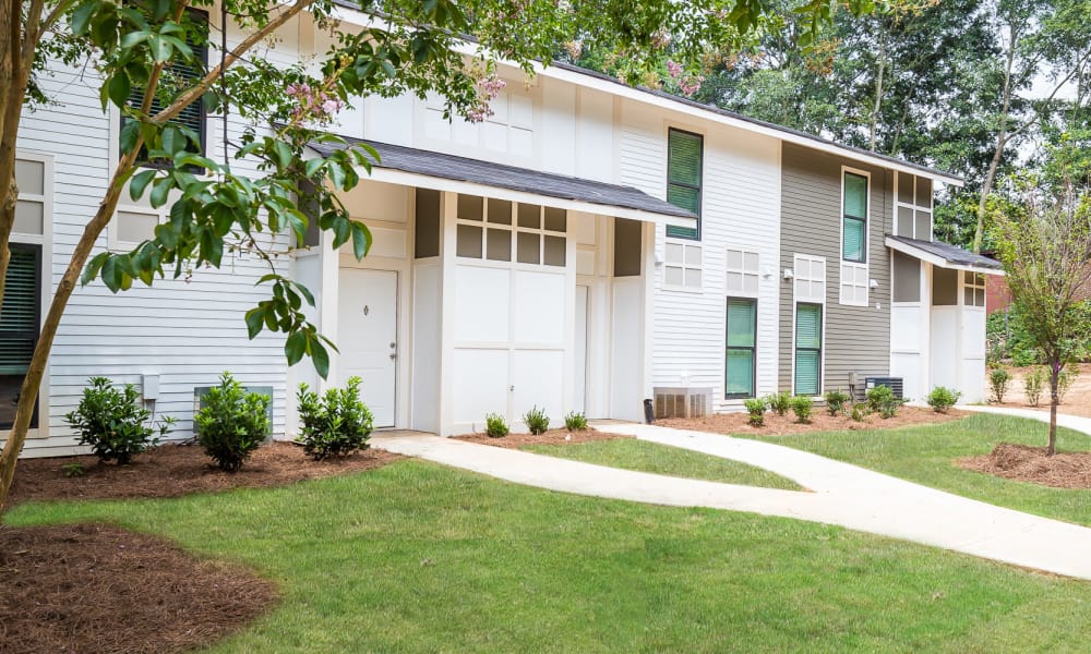 Townhome Apartments in Smyrna GA Photos of The Arlowe