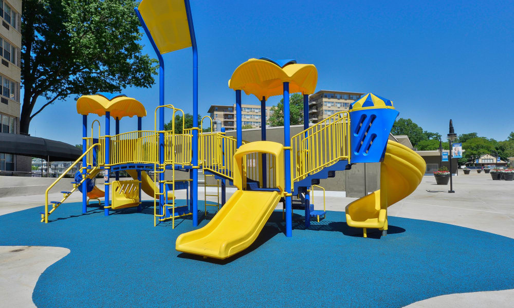 Photos of Parkview at Collingswood Apartment Homes in NJ