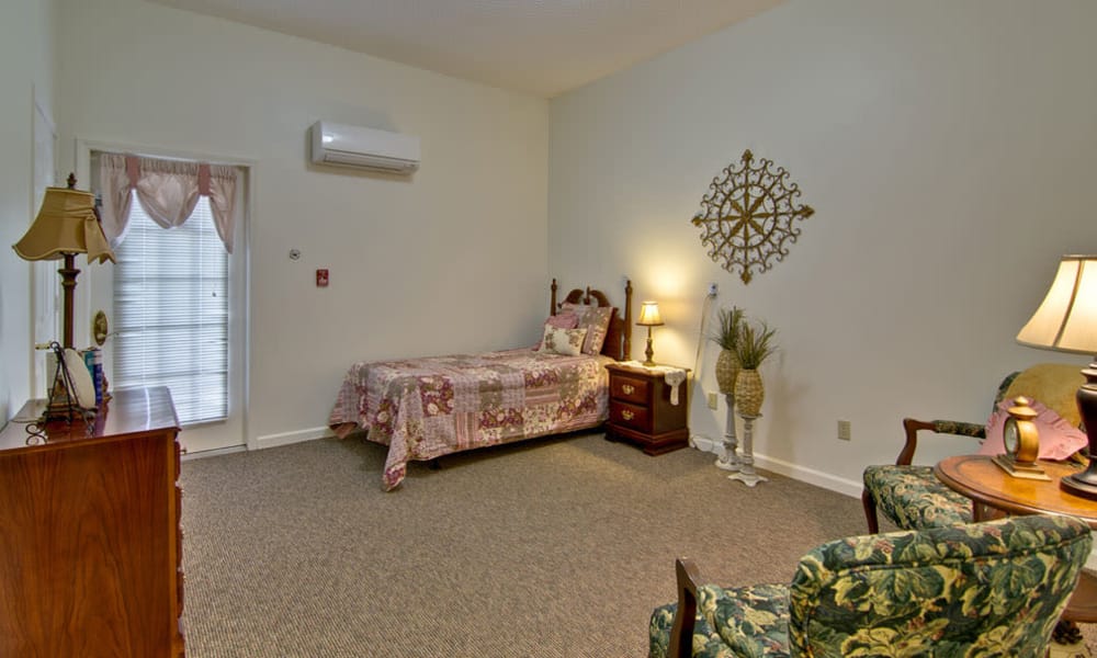 Spacious single bedroom at Greenbrier Meadows in Martin, Tennessee