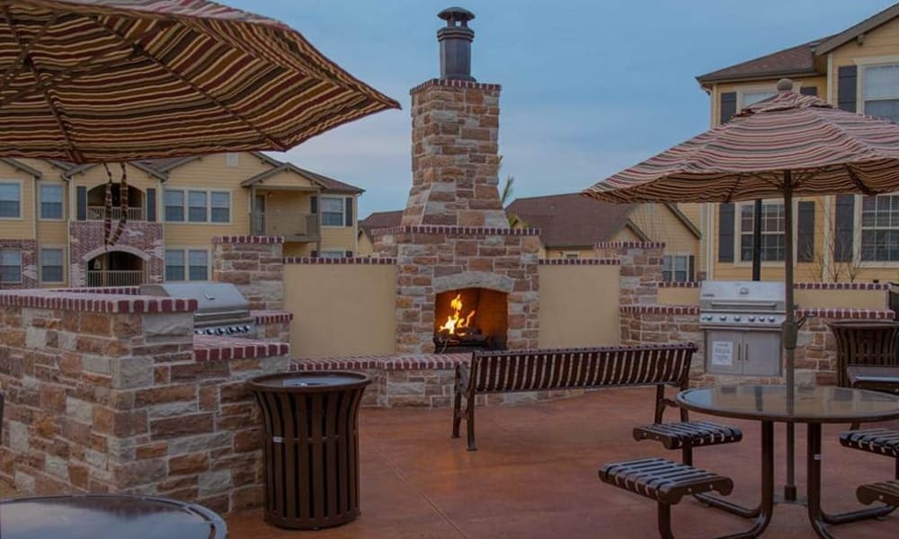 An outdoor fire place at Park at Coulter in Amarillo, Texas