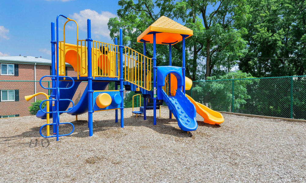 Enjoy apartments with a playground at Brookmont Apartment Homes 