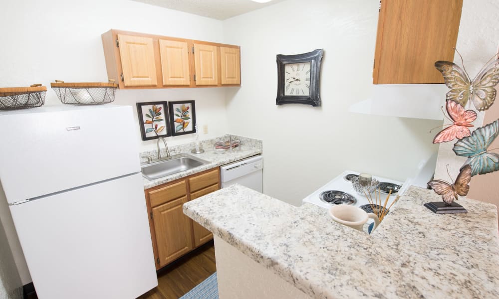 An apartment kitchen at Country Hollow in Tulsa, OK