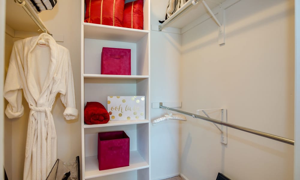 Apartments with Walk-in Closets in Miamisburg, Ohio