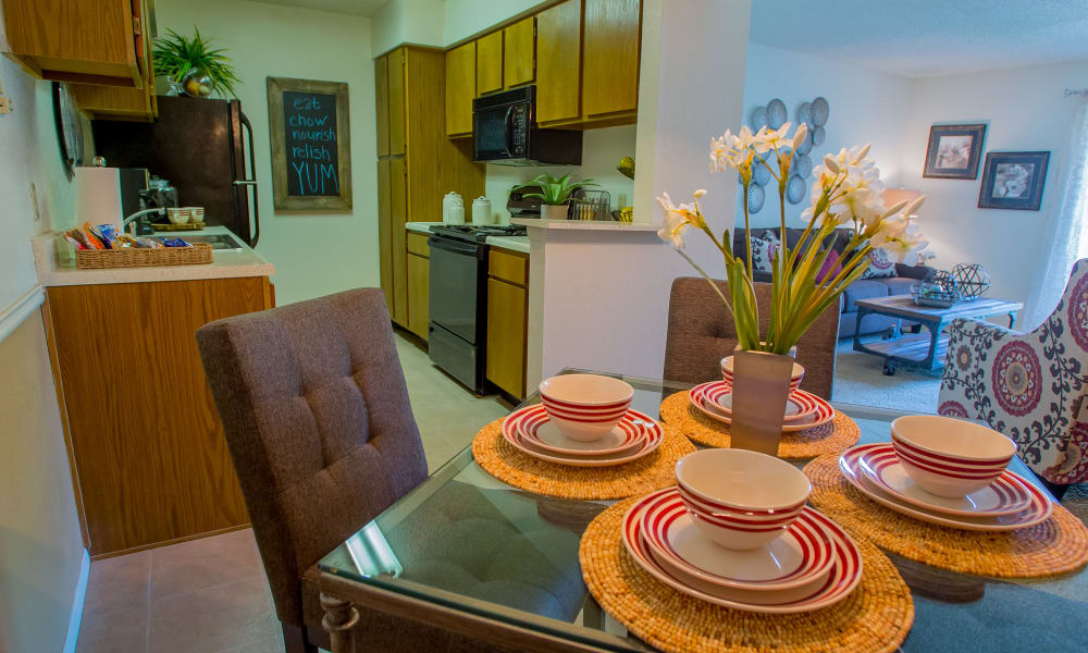An apartment dining room at Cedar Glade Apartments in Tulsa, OK