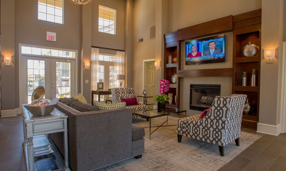 The clubhouse at Crown Pointe Apartments in Oklahoma City, Oklahoma