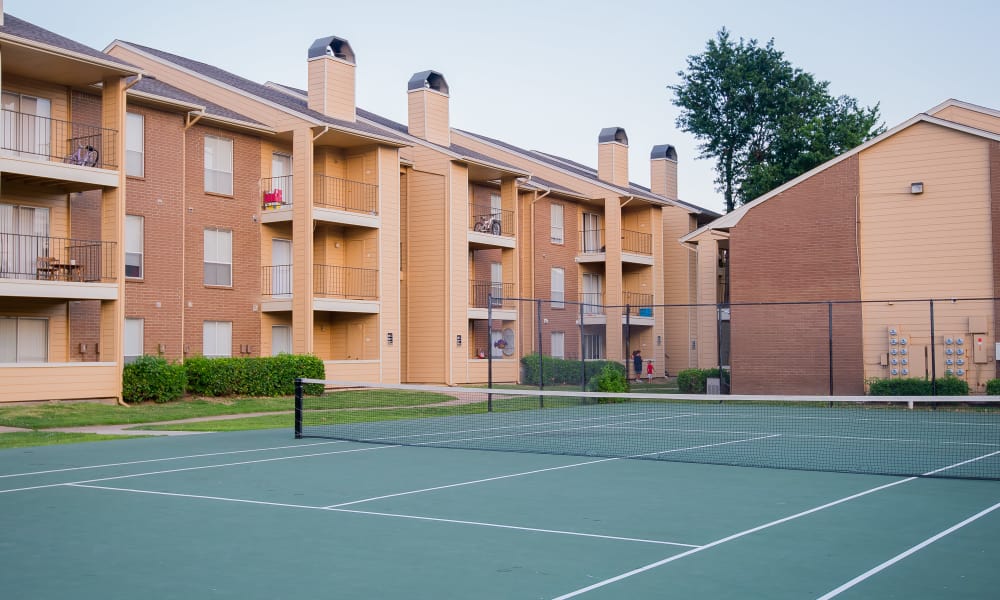 Windsail Apartments has a tennis court in Tulsa, Oklahoma