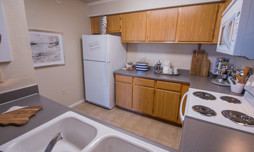 Fully equipped kitchen at The Remington Apartments in Wichita, Kansas