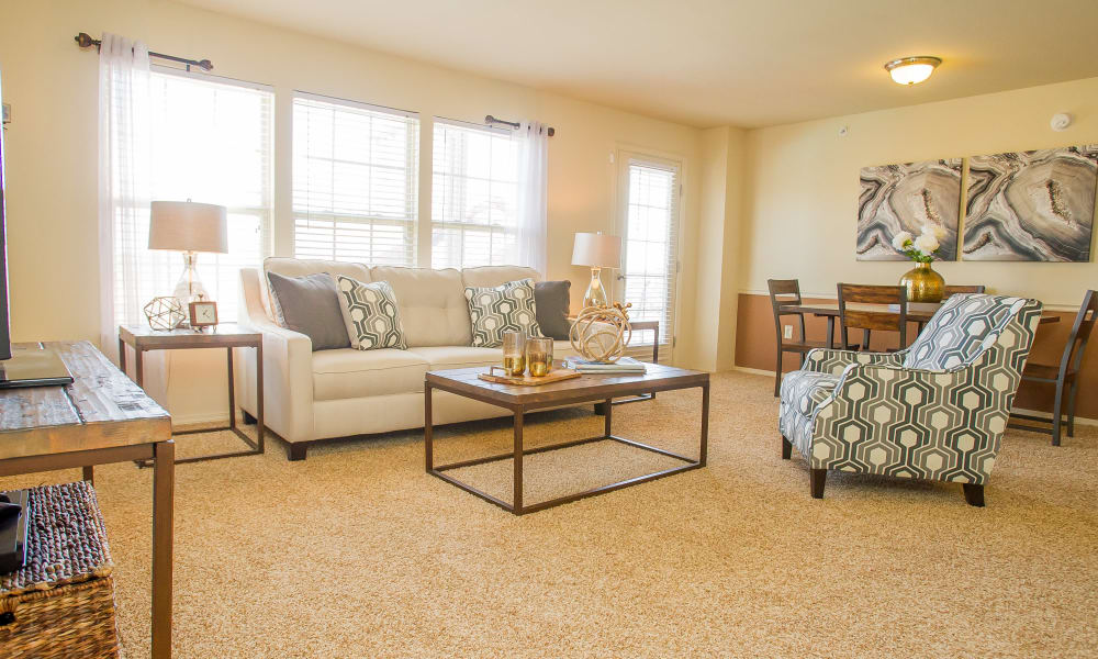 An apartment living room at Tuscany Hills in Tulsa, Oklahoma
