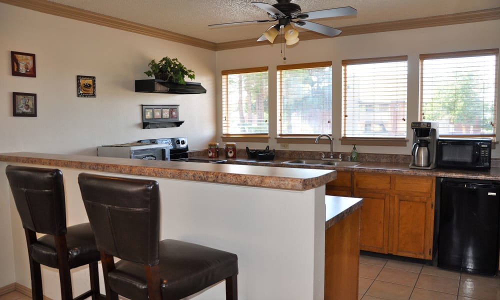 Photos of High Ridge Apartments in El Paso, TX