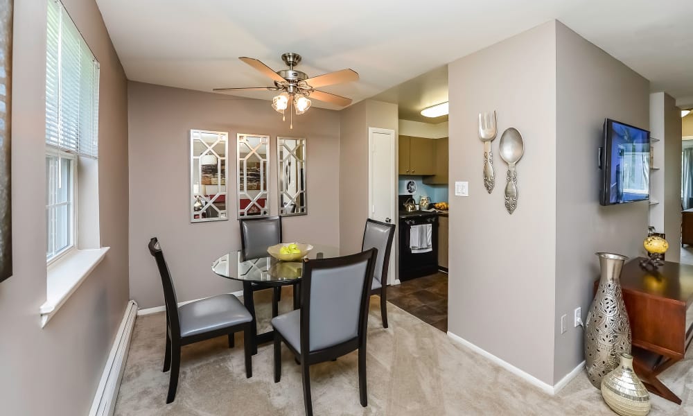 Dining Area at Camp Hill Plaza Apartment Homes in Camp Hill, Pennsylvania