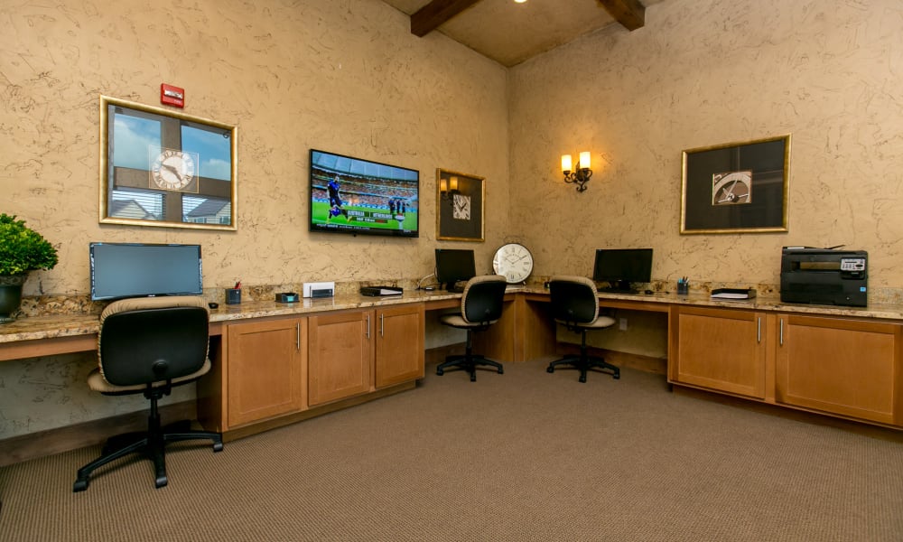 Computer lab at Tuscana Bay Apartments in Corpus Christi, Texas