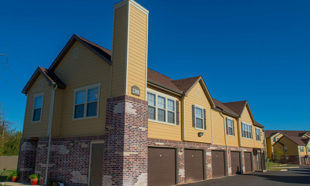 Photos Mission Point Apartments in Moore, OK