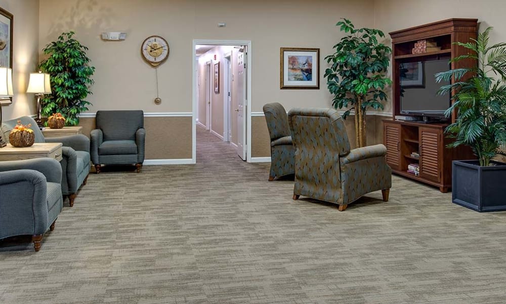 Entertainment room with comfortable seating at Autumn Oaks in Manchester, Tennessee