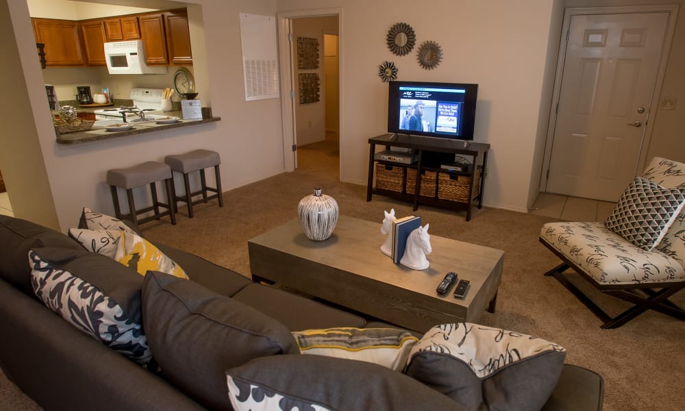 Villas of Waterford Apartments offers a spacious living room in Wichita, Kansas