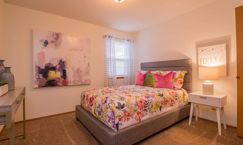 Bedroom at Huntington Park Apartments in Wichita, Kansas