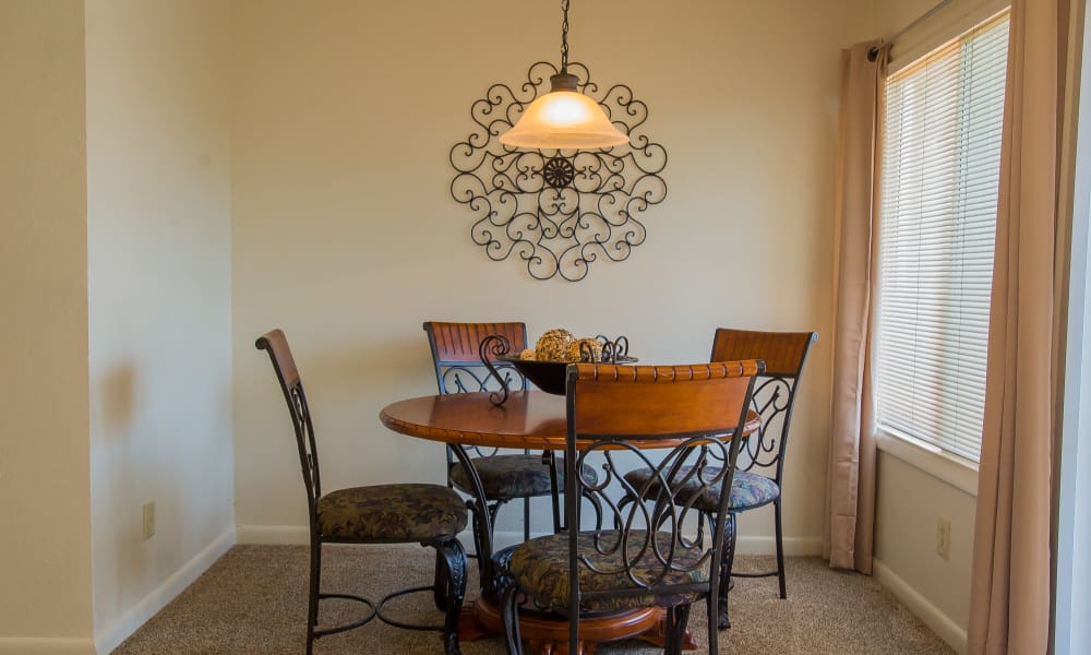 Dining area at Sheridan Pond in Tulsa, Oklahoma