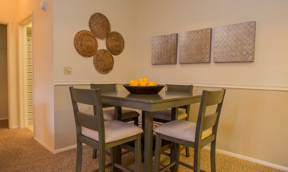An apartment dining table at The Courtyards in Tulsa, OK