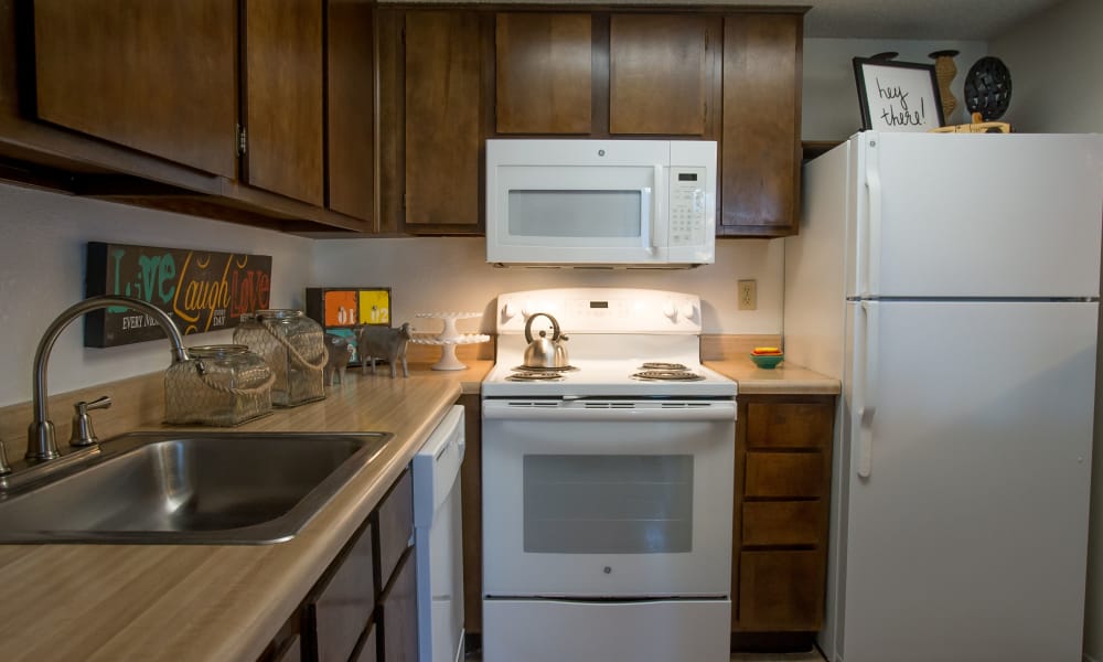 An apartment kitchen at Hunter's Ridge in Oklahoma City, OK