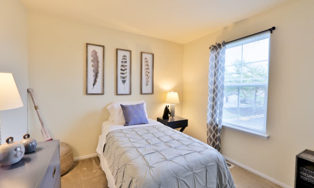 Spare bedroom at The Townhomes at Diamond Ridge in Baltimore, Maryland