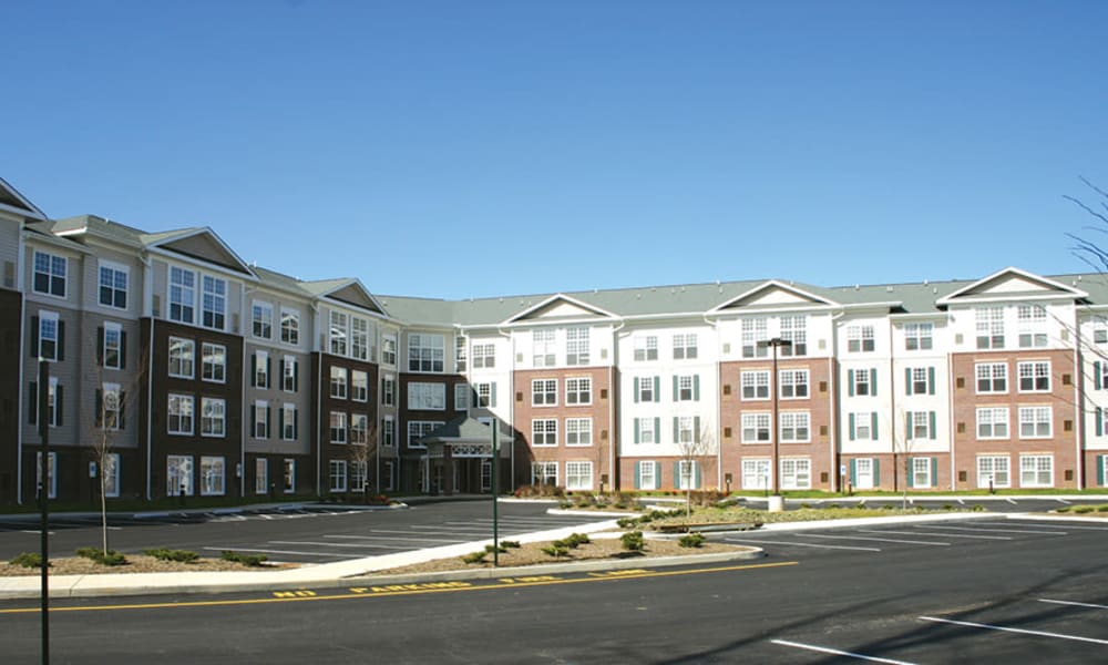 The view of the exterior of Atlantic at Charter Colony in Midlothian, Virginia