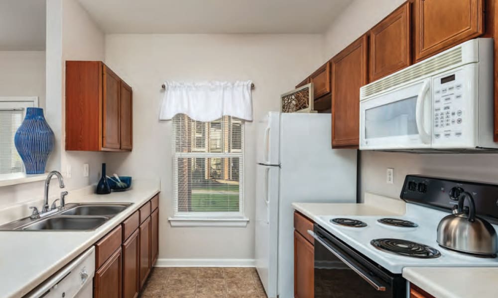 Photos of Cornerstone Apartments in Independence, MO