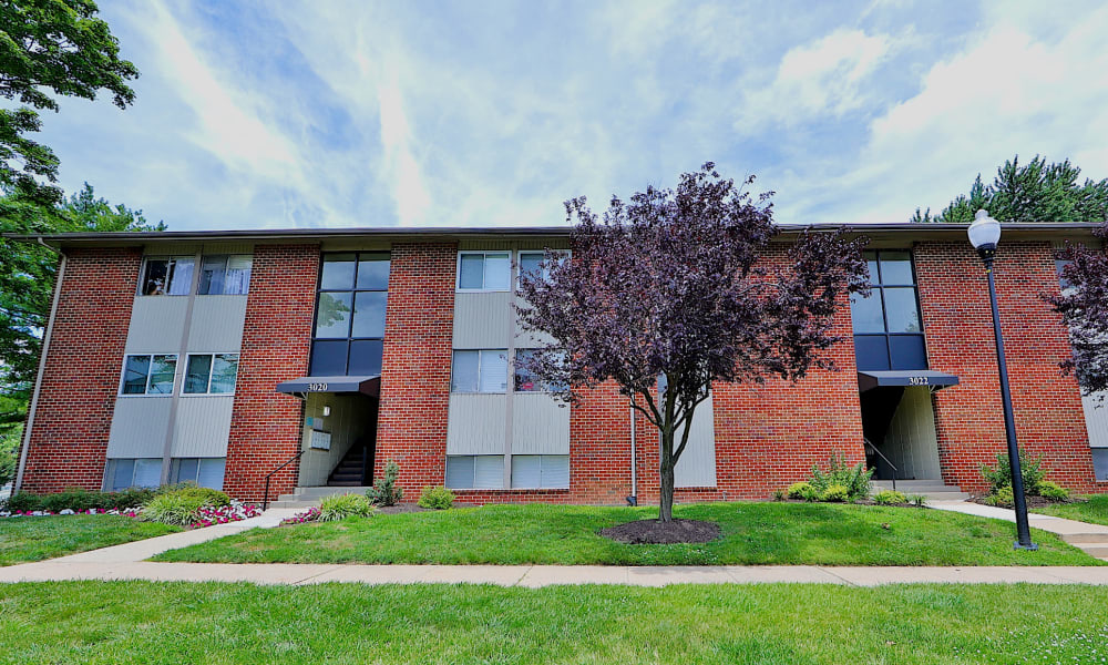 Photos of Charlesmont Apartment Homes Apartments in Dundalk, MD