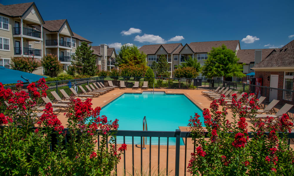 A large community pool at Villas at Stonebridge in Edmond, Oklahoma